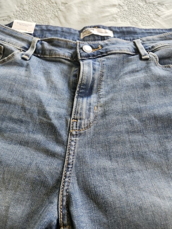 Signature by Levi Strauss Pants - Signature Gold by Levi Strauss Light Blue Mid Ride Women's Shorts.